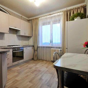 Чудова 2-кімнатна квартира вул. Нова, за маг. Антошка