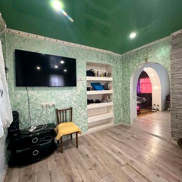 Продается дом в городе Марганец район Хлебозавода