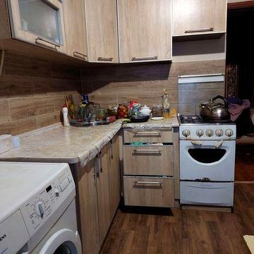 Продам  2 кв  Б.Рогань, 1/10, 53 м2