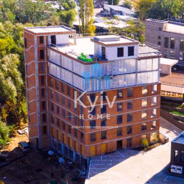 Академіка Книшова вул. (Амурська), 8