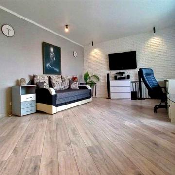 Лобановського 9/1   Оренда 1к видова Генератор