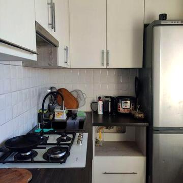 Продам  2  ну. Кв.    В центрі. Міста.