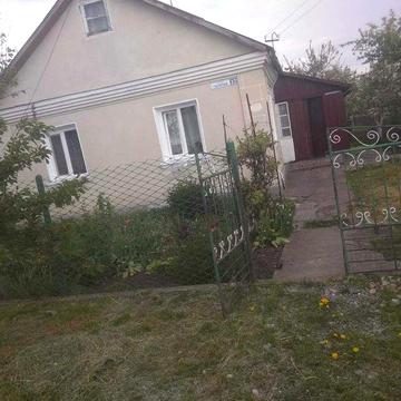 Продаж будинку..