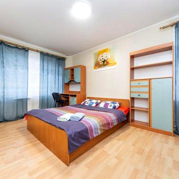 Здам  3к, на 1-2 місяці,без комісії!Газ , метро Лівобережна 5 хв пішки