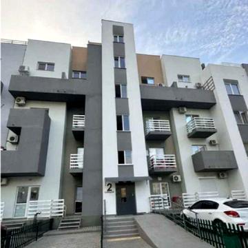 Двухуровневая смарт-квартира с балконом на Бочарова