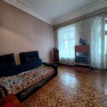 Большая комната с балконом рядом с центром — ул. Дальницкая!