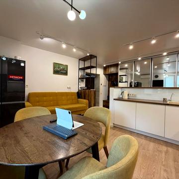 Гоголівська вул., 37/2