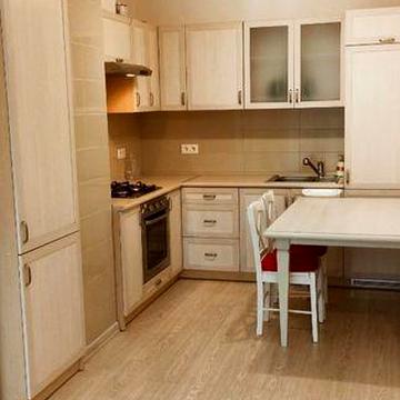 Здається в оренду квартира по вул. Джерельна, ЖК Бельгійське містечко