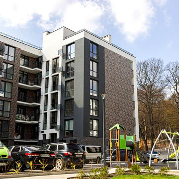 Лісна вул., (Будинок 4)