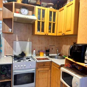 Продам трикімнатну квартиру вул.Сонячна Набережна