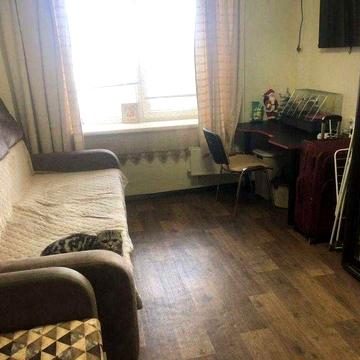 Продається кімнана в районі ГРЛ