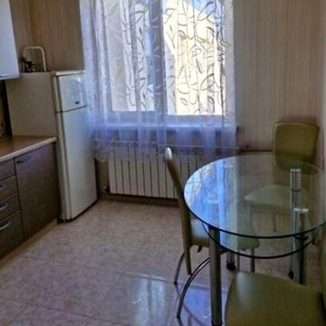 Довгострокова оренда 3к Квартира Метробудівська вулиця