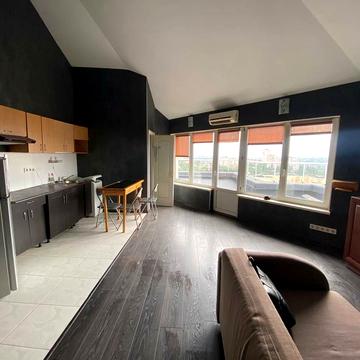 Івана Пулюя вул., 2