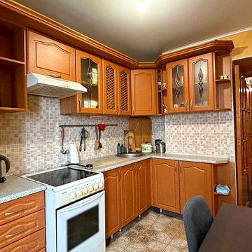 Продажа 2 х комнатной квартиры. 6-я Слободская. Кухня Восемь метров!