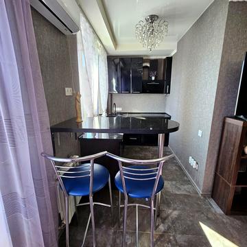 Миколи Міхновського бульв. (Дружби народів), 32