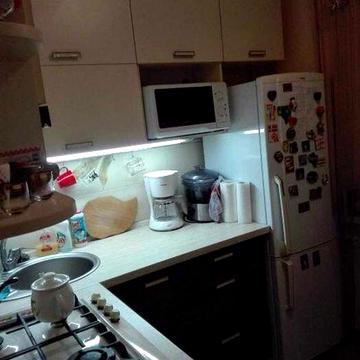 Продам квартиу 1 ком. район Одесской.