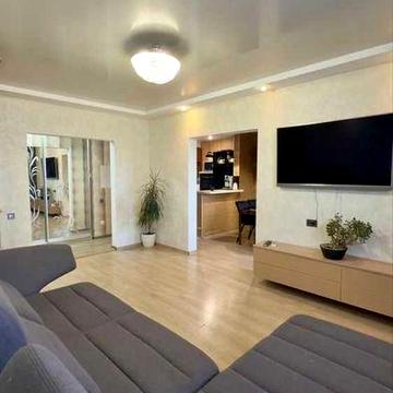 Сдается 3-х комн. квартира с ремонтом, дом 2010 года. Центр