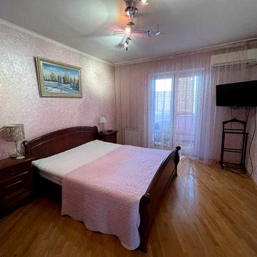 3- к Оболонський р-н метро Мінська, Героїв Дніпра вул Г.Дніпра,42 євро