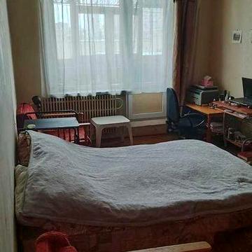 Срочно продам 2 комнатную изолированную квартиру на Павловке.