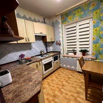 Оренда 2х-тної Квартири ! Вербицького 24! Низький Поверх ! ГАЗ