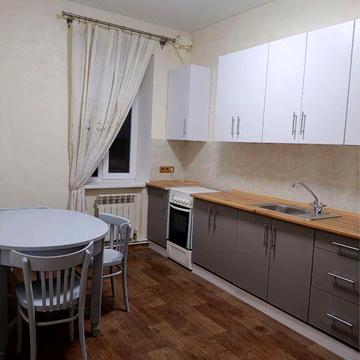 Сдам 3-кімнатну квартиру,пів-дома. Район вулиця Робоча-пр. Герасюти