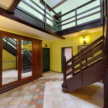 Оренда 3- квартири, Костянтинівська 10. Світло не відключають.