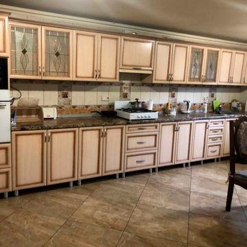 великий житловий будинок по вул.Коцюбинського