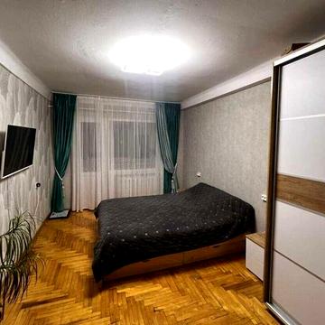 Продаж 2к квартири на вул. Олімпійській (213-274-550)