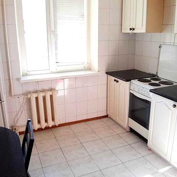 Сдается М.Минская 15 мин.езды .2-х комнатная  квартира . Макеевская 10