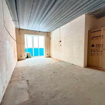 Велика 1-к квартира з газом! Ціна 700$ за м2! З частковим ремонтом!