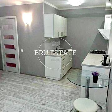 Продаж 1 к квартири ст м Оболонь 10 хв пішки Ремонт