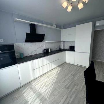 Здам в оренду видову теплу 2шку. Швидкий виїзд до Києва.