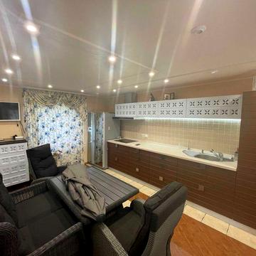 Здається будинок в затишному місці