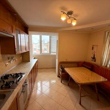 Здам 1 кімнатну, ГЕРОЇВ МАЙДАНУ (ГАРДЕРОБ) ГАЗ КОТЕЛ, двоспальне ЛІЖКО