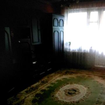 окрема кімната біля Будинку Офіцерів