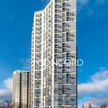 ЖК "Вежа на Ломоносова", Юлії Здановської вул., 33/54 ЖК Вежа на Ломоносова