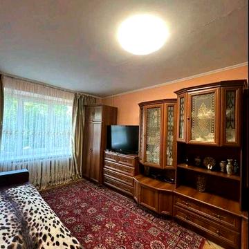 Оренда - 2-кімнатна квартира, вул. Володимира Великого