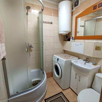 Продается 2х комнатная квартира ул Лахтинская, 3 этаж Бабурка