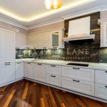 Авіаконструктора Антонова вул., 2-Б