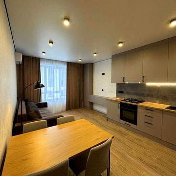 Продаж великої квартири з НОВИМ РЕМОНТОМ! ЖК Молодість