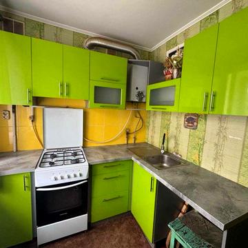 Продаю 2 комнатную квартиру на Николаевской 38 и1