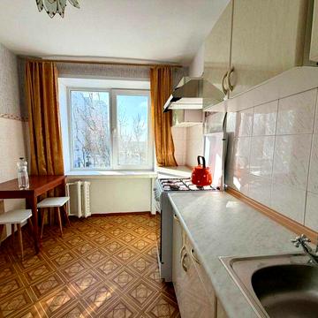 Продаю 2 комнатную квартиру на проспекте Богоявленском! а1