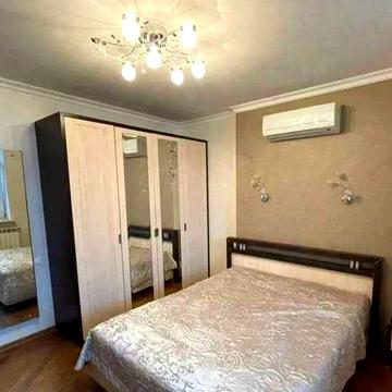 Затишна 3-кімнатна квартира по пр-т Володимира Івасюка Мінська