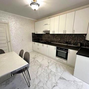 Оренда 2 км квартири поруч з ТЦ Veles Mall