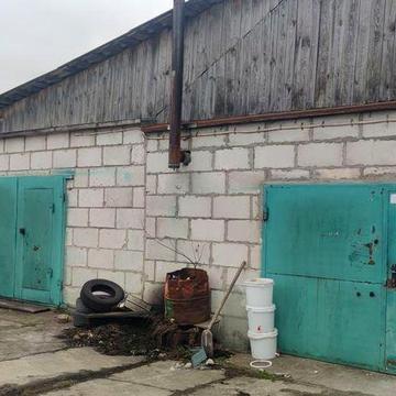 Продам земельну ділянку з приміщенням