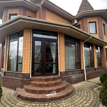 Продаж 3х поверхового будинку Отрадне