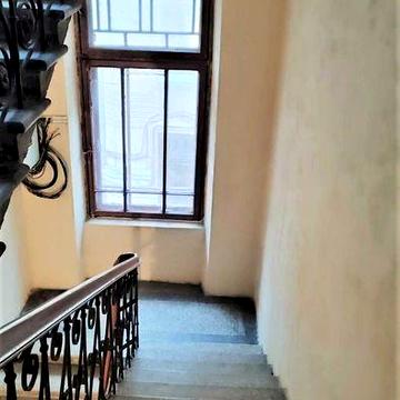 Продам 3 комн квартиру Центр пер. Канатный