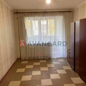 Продам 2 кімнатну квартиру на ж.м. Червоний Камінь, біля Макдональдса