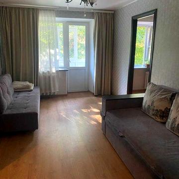 Власник, оренда 2 кімнатна квартира в центрі міста