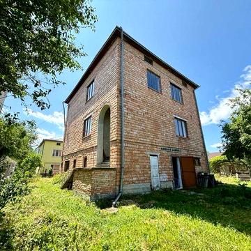 Продаж будинку у Дрогобичі